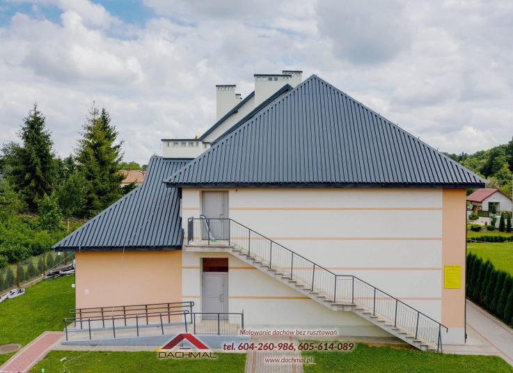 Malowanie dachu Szkoła Podstawowa w Łękawce